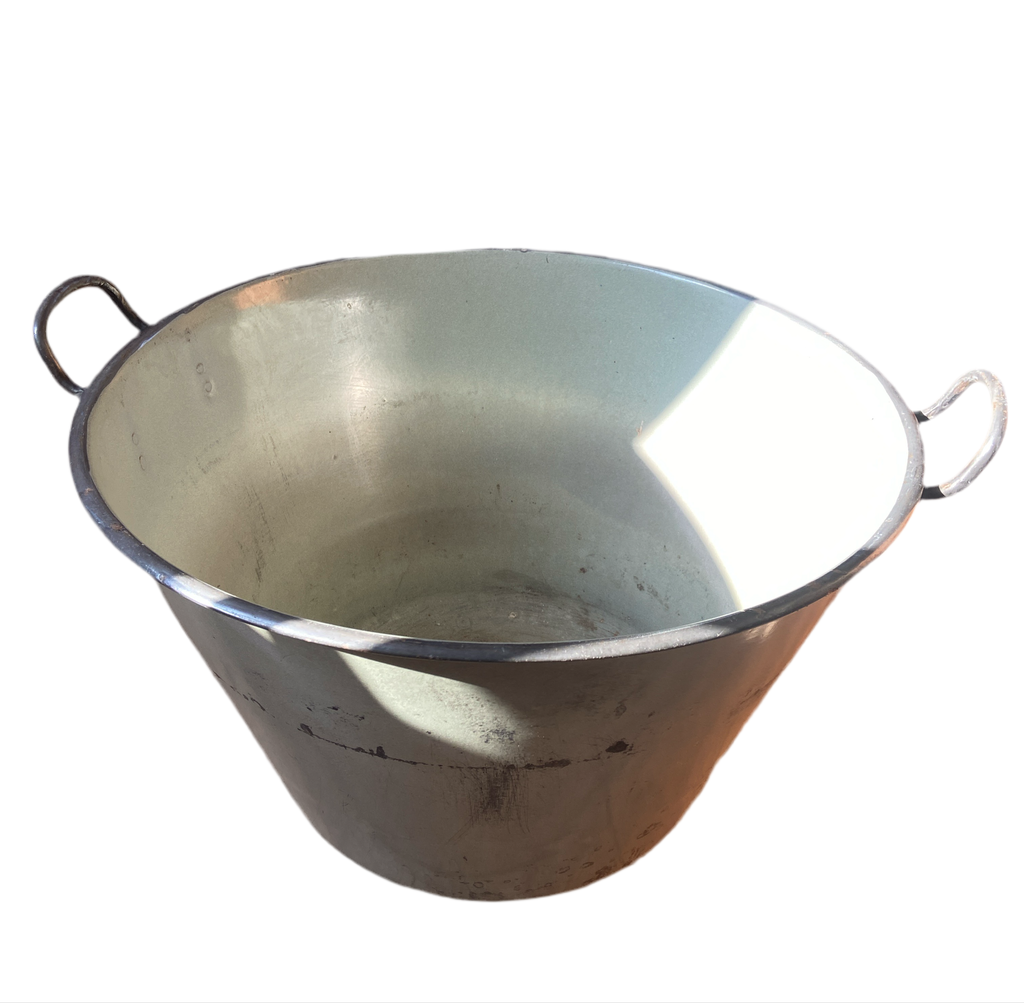 Vintage ijzeren wastobbe uit India grijs