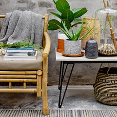 Barry throw Bloomingville styling