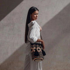 Wayuu bag crossbody black grey pink L