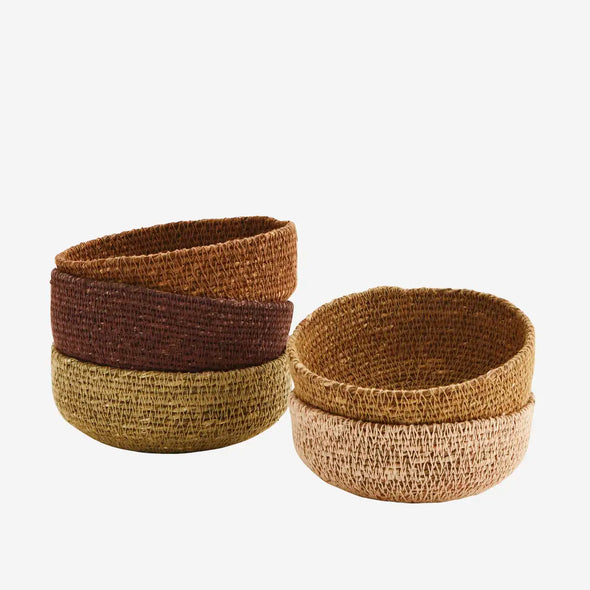 Madam Stoltz seagrass mini bowl earth tones