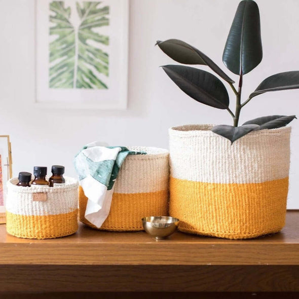 The basket Room colourblock orange Rukia woven baskets handgeweven manden sisal oranje