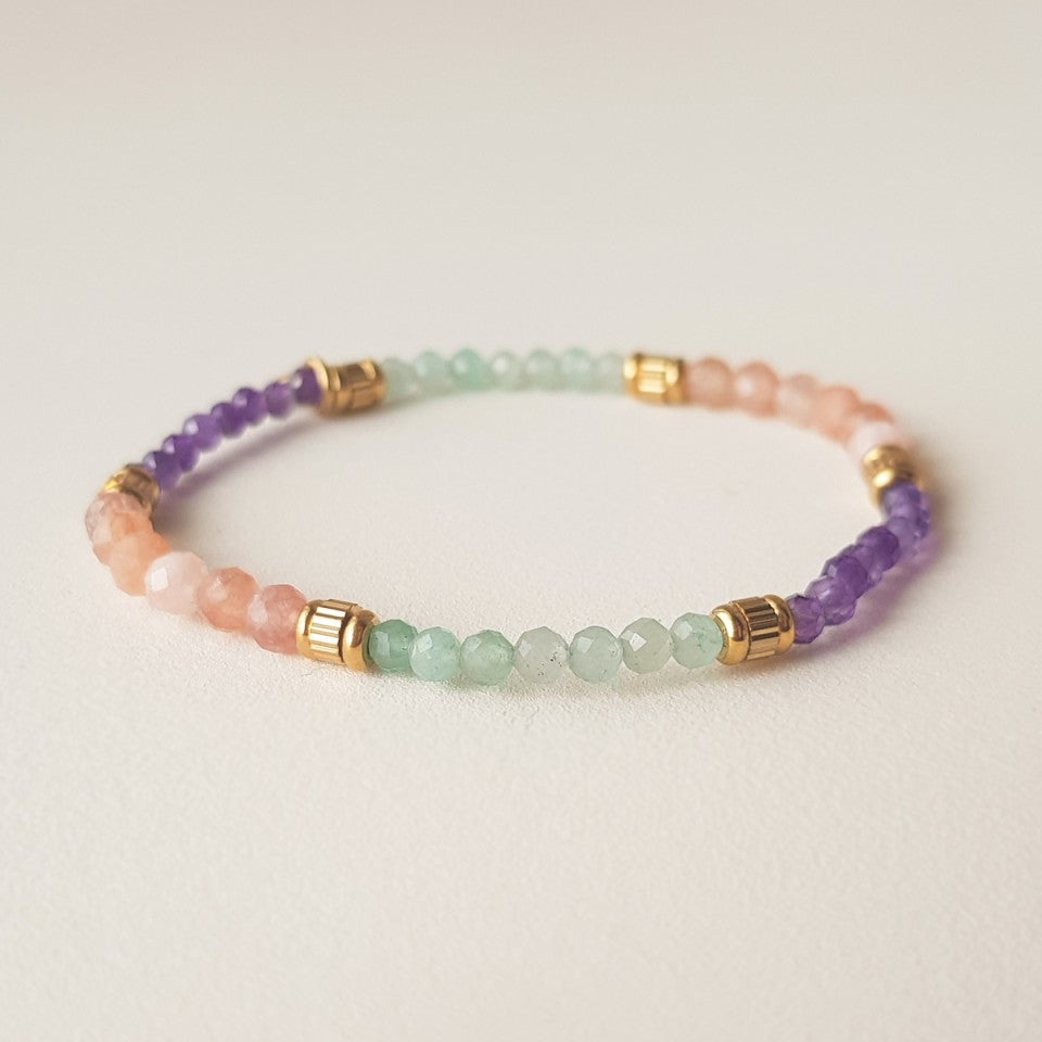 Bracelet Aquamarine, Peach Moonstone, Amazonite, Amethyst, Strawberry Quartz, Mother of Pearl