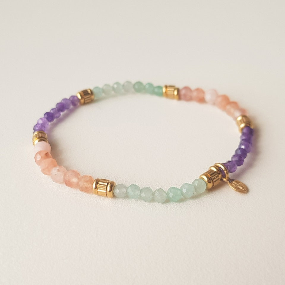 Bracelet Aquamarine, Peach Moonstone, Amazonite, Amethyst, Strawberry Quartz, Mother of Pearl