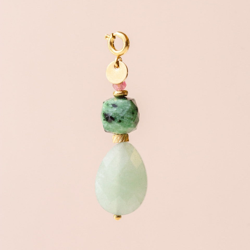 charming pendant with gemstone oval
Muja Juma green