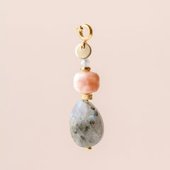 charming pendant with gemstone oval
Muja Juma