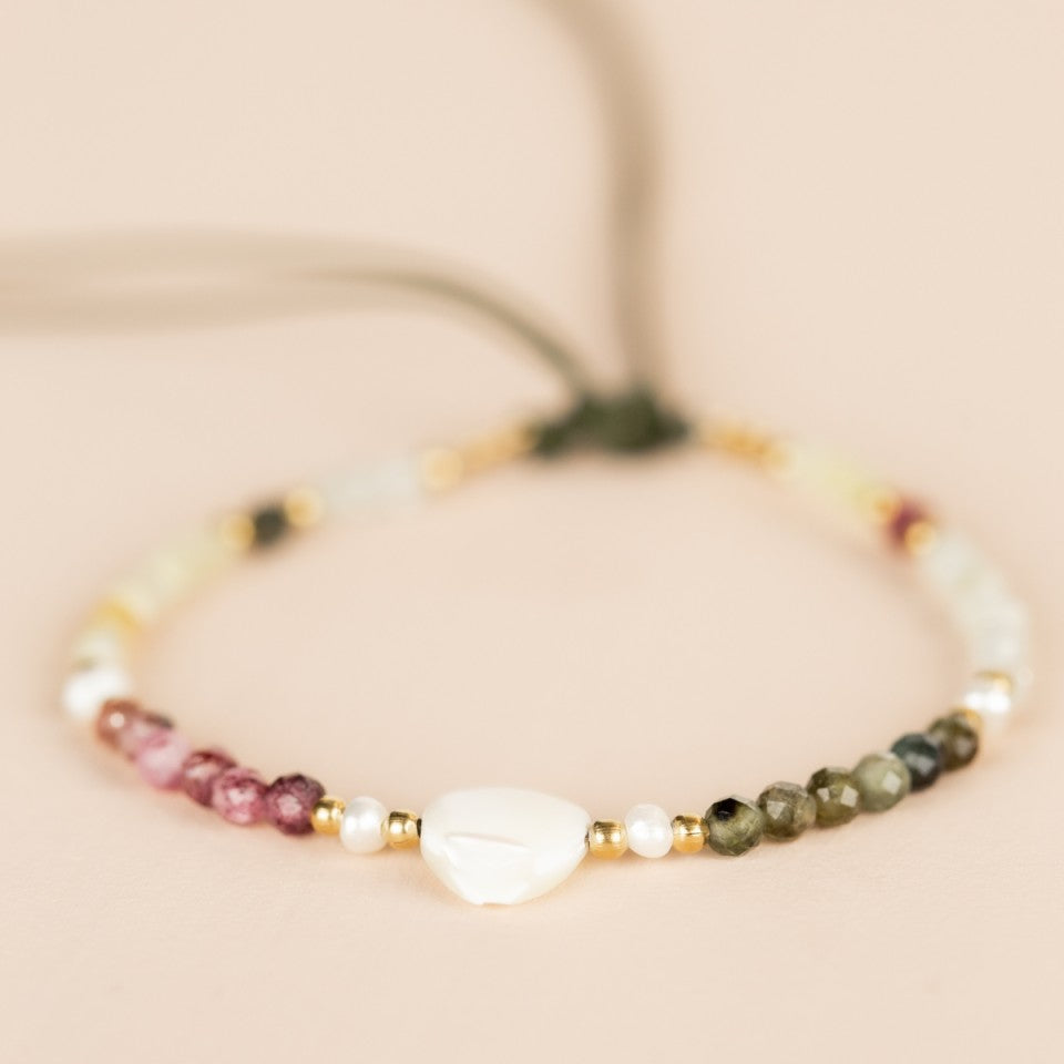 Gemstone Bracelet with Pearl Heart - Strength Stones