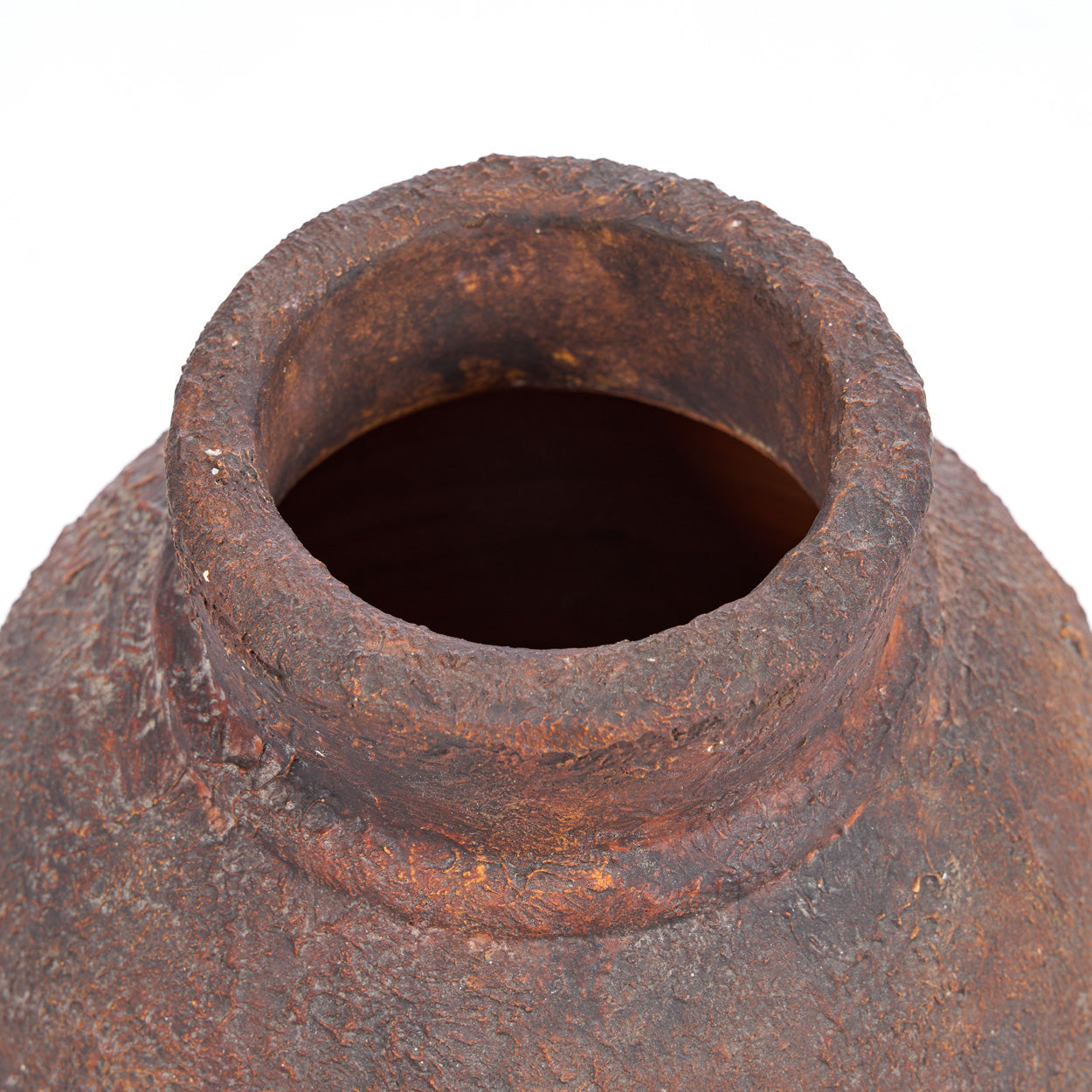 Bazar Bizar Amphora Rustica pot close up