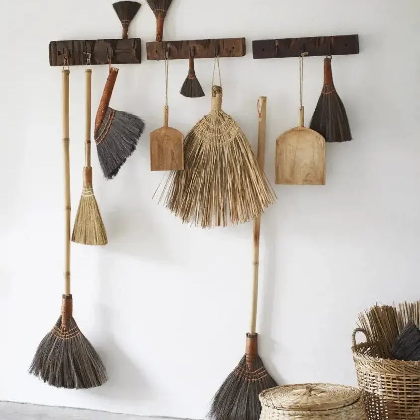 Madam SToltz wooden dustpan seagrass brush