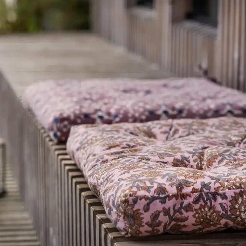 Madam Stoltz cotton chair pad pink flowers