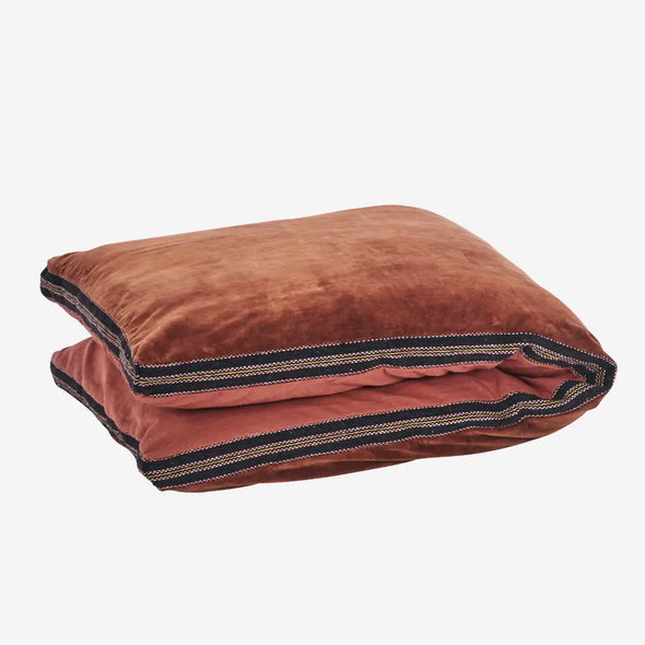 Madam Stoltz cotton velvet mattress burnt red