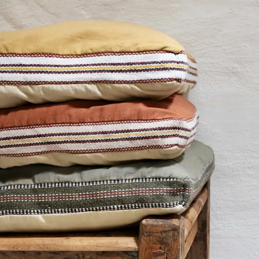 Madam Stoltz double-sided mattress cushions