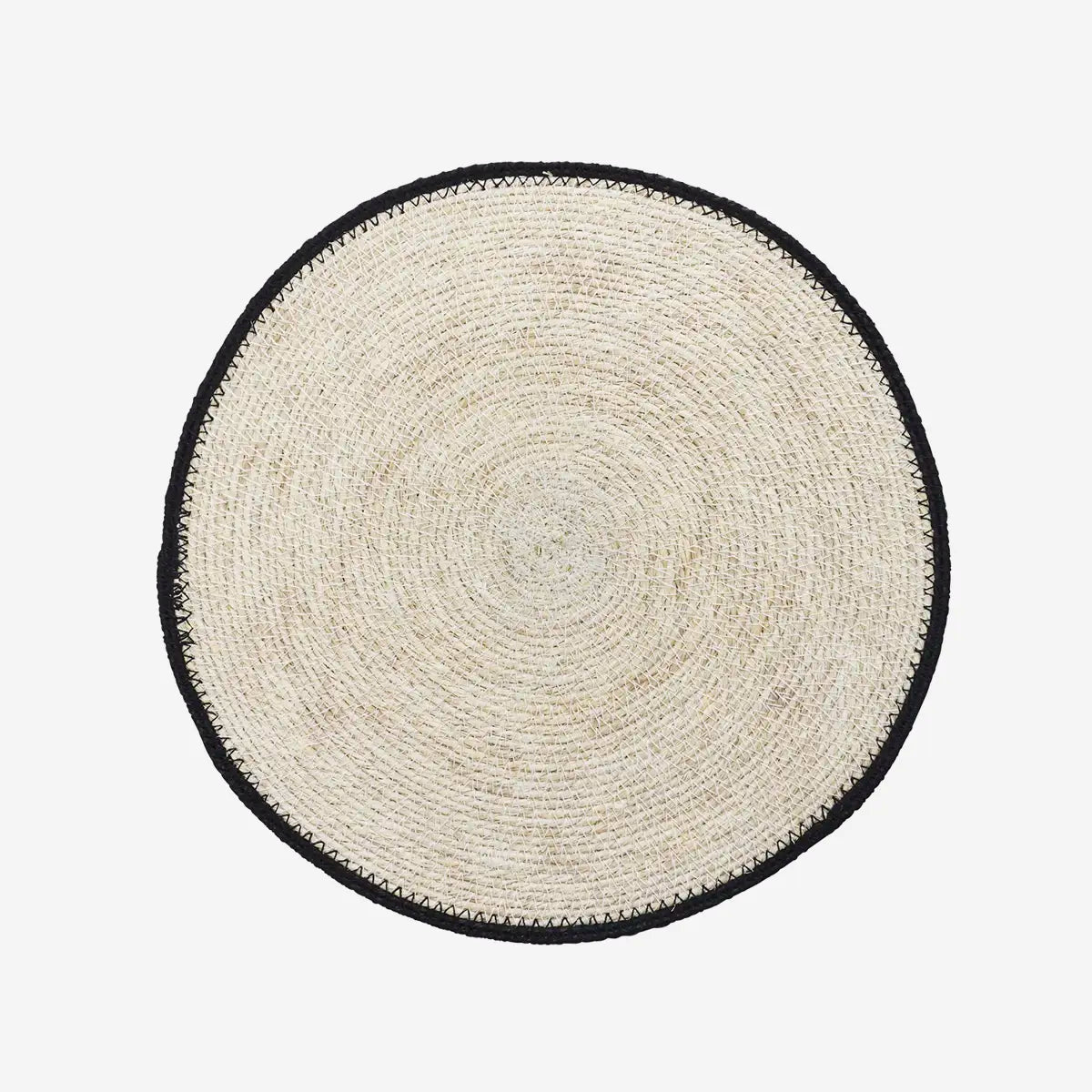Madam Stoltz white round seagrass placemat black border