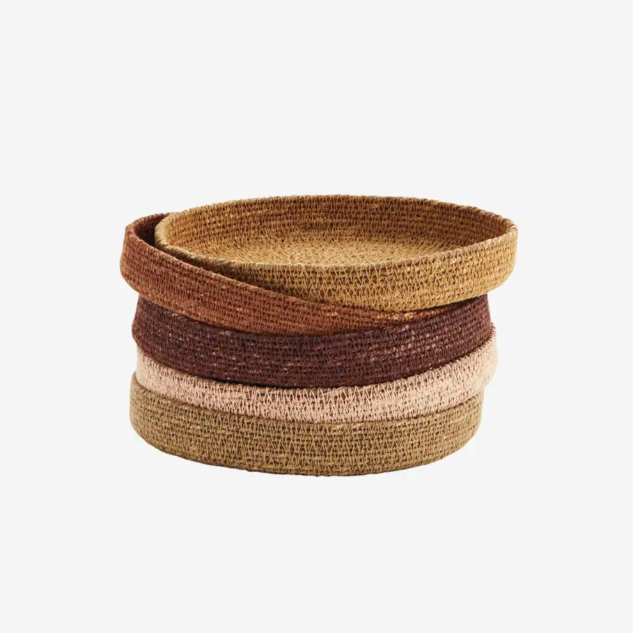 Madam Stoltz Seegras-Tablett rund Erdtöne