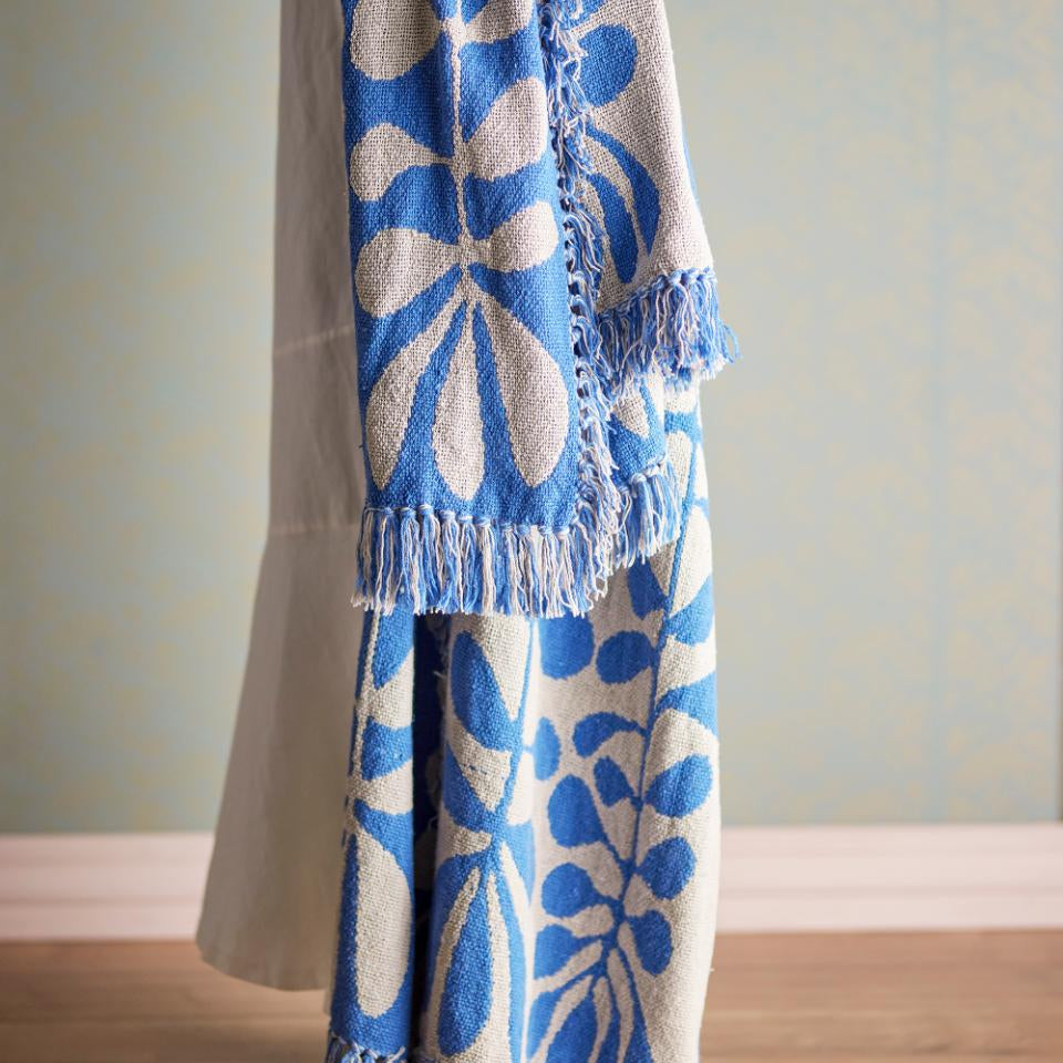 Nevine throw Bloomingville blue recycled cotton 