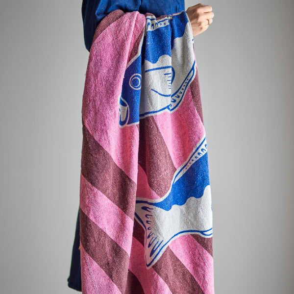 Remy throw fish design Bloomingville pink burgundy