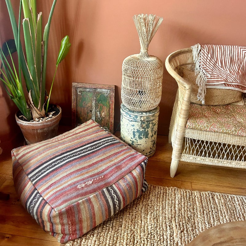Vintage Kilim Pouf Bordeaux striped
