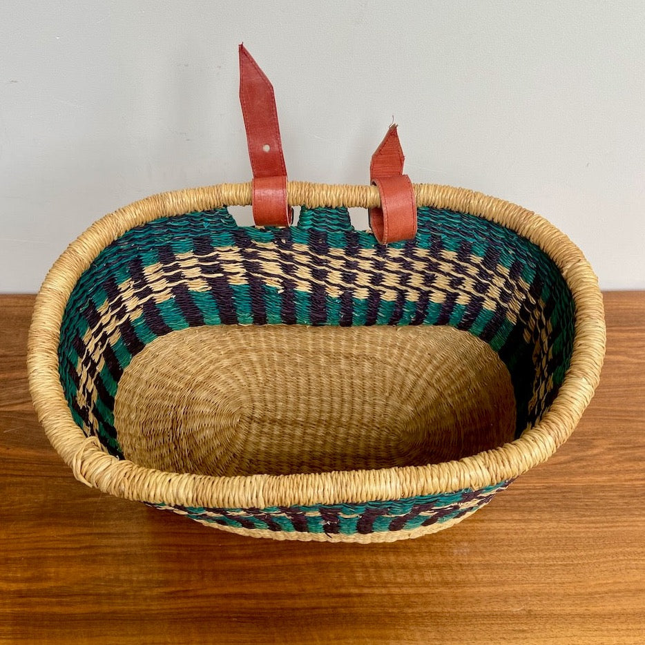 panier à vélo bleu naturel steppe herbe fait main