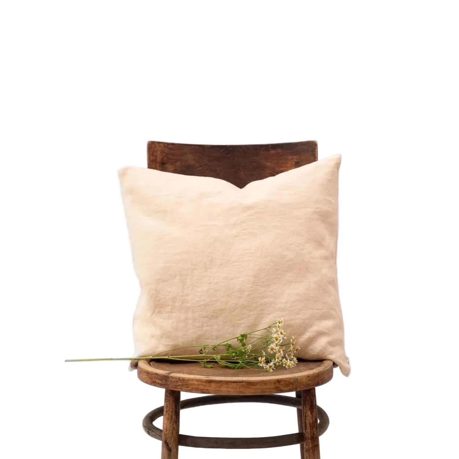 Lines Tales linnen cushion cover 50x50 cm Brazilian sand