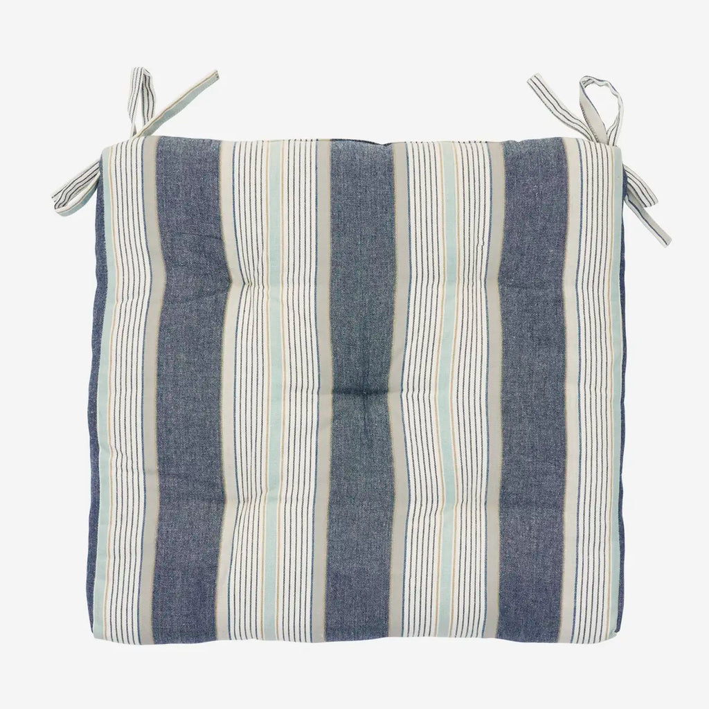 Madam Stoltz chair pad white blue stripes