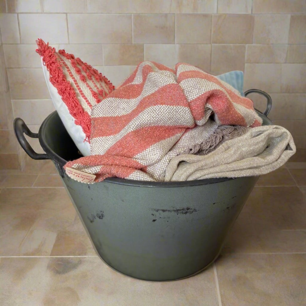 iron washtub