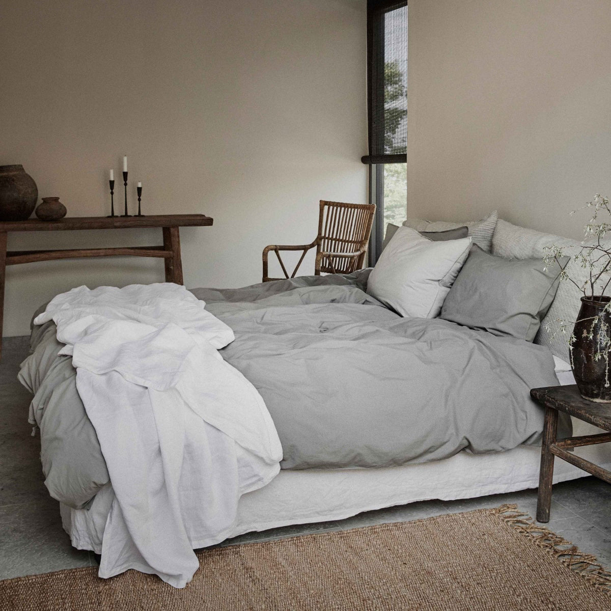 sumak hemp rug on floor in bedroom