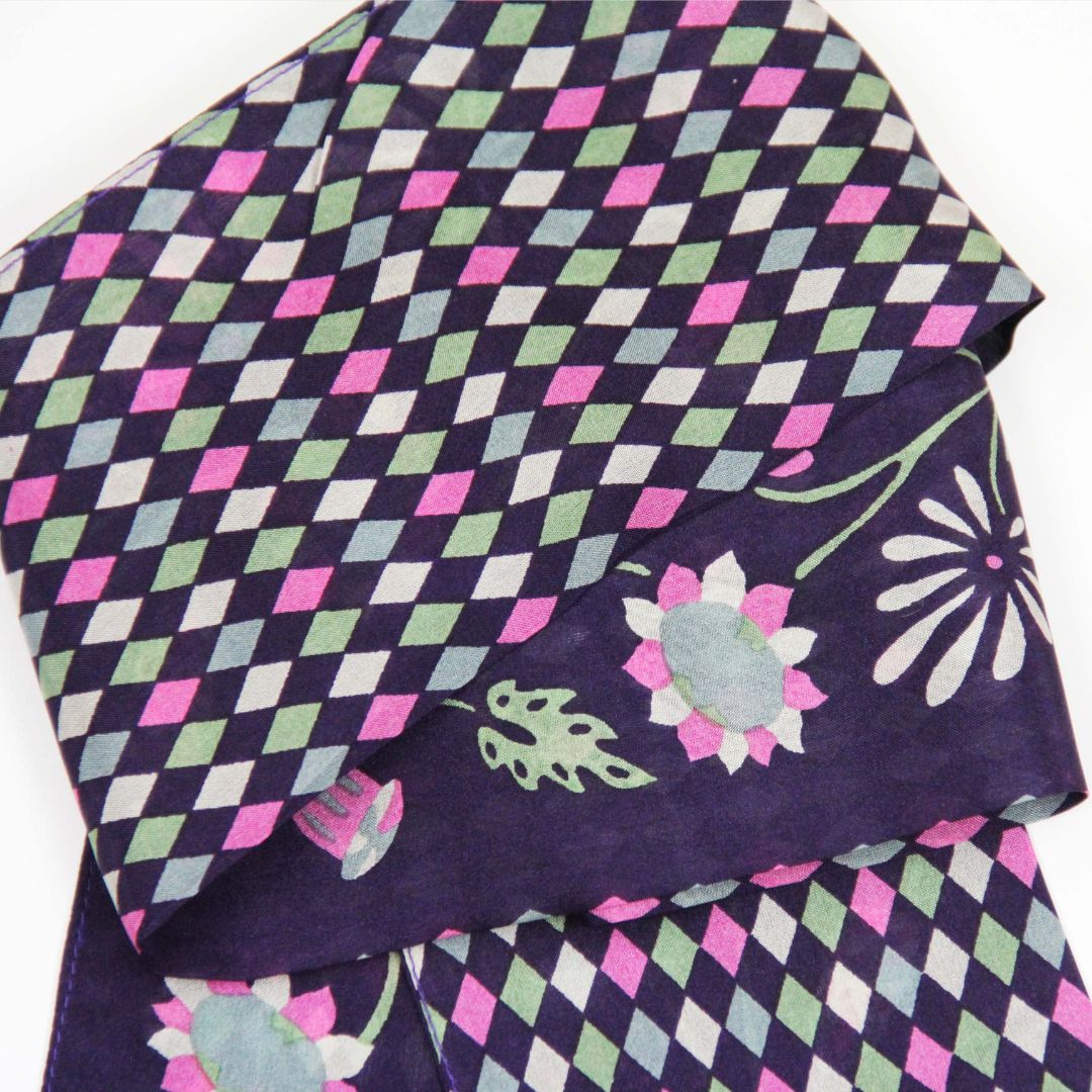 Les Belles Vagabondes Silk Twilly Scarlett Plum Close Up