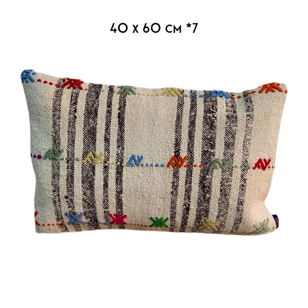 vintage kilim cushion 40x60cm Nadia Dafri