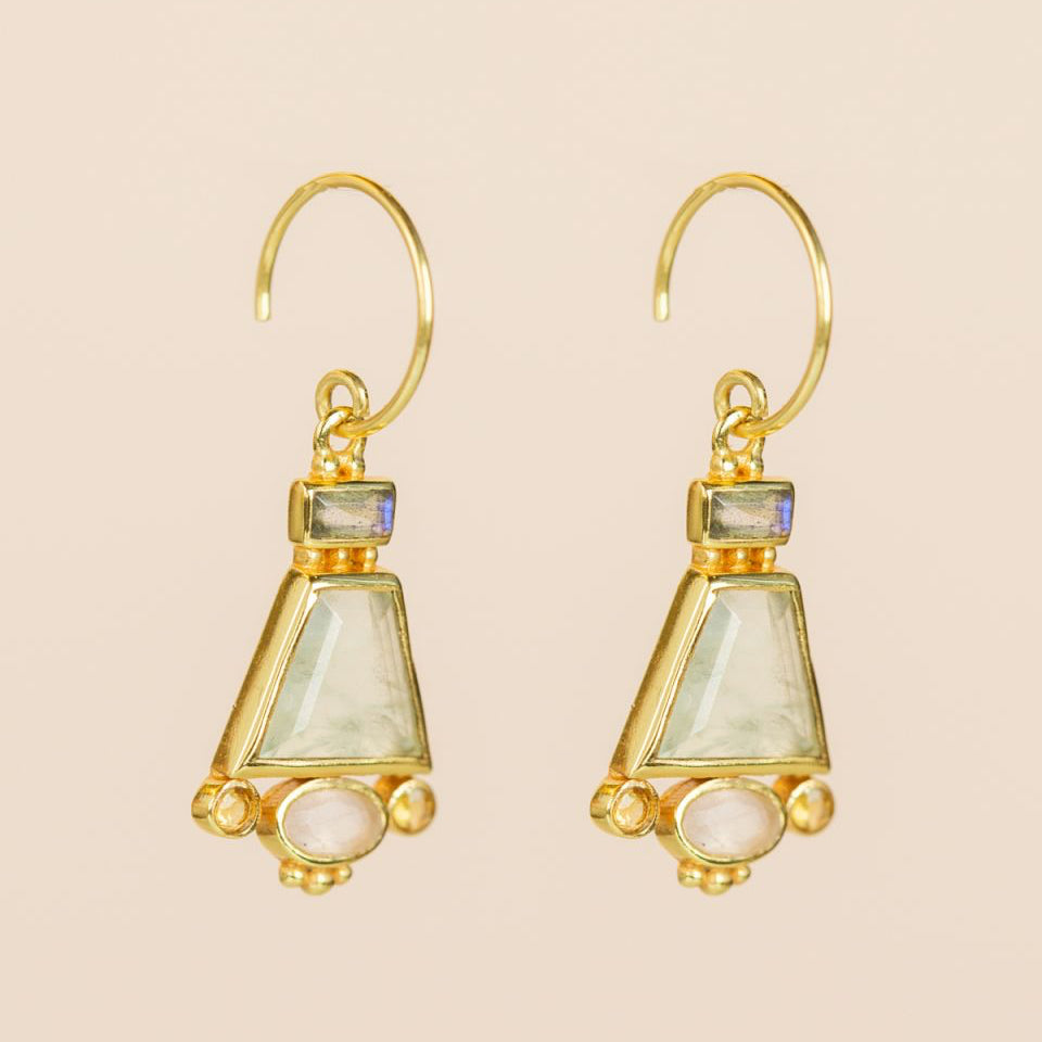 Gold earrings with triangular green gemstones Muja Juma