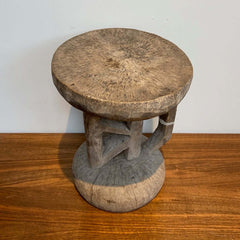 Tonga stool Batonga Gone Arty Zimbabwe fairtrade wooden stool houten kruk krukje uniek