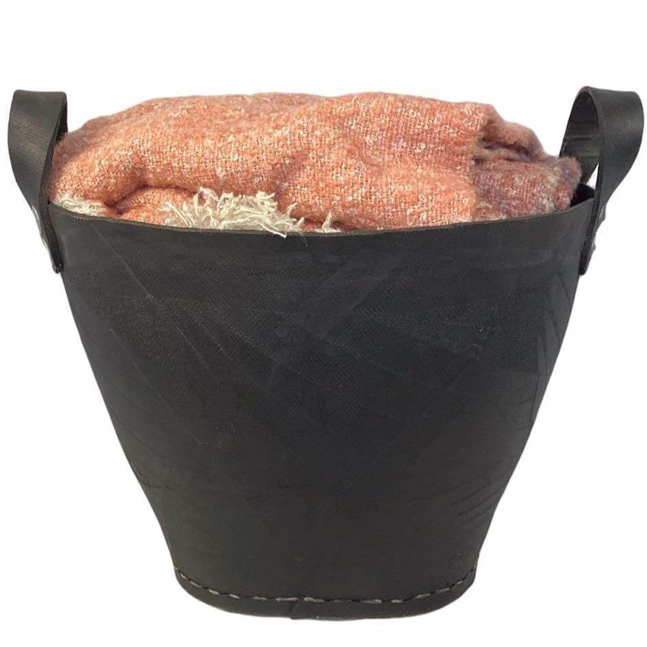 Recycled Tires Basket Van Verre Buy Online Netherlands zwarte rubberen mand speelgoed 