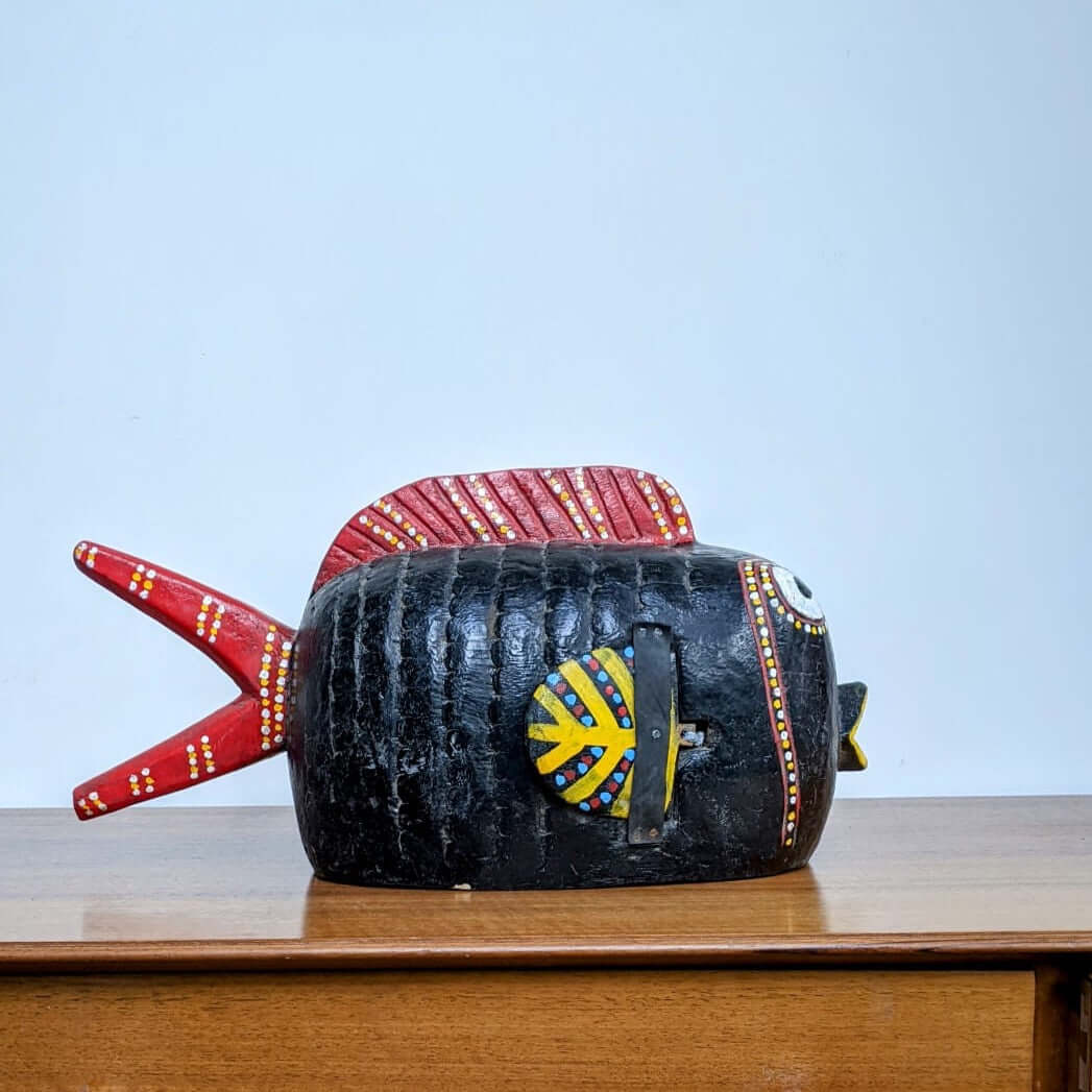 pez Bozo poisson en bois Sankore Afrique Poisson en bois coloré vivre décoration intérieure cadeau unique Commerce équitable fait main couleur intérieur noir