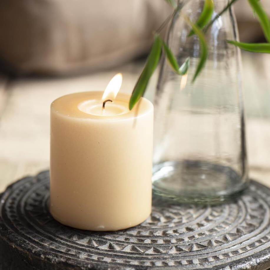 schwarze Chapati-Platte Stein handgeschnitten