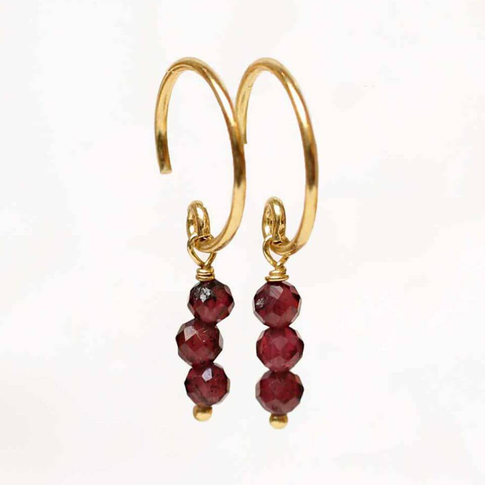 Mujajuma vergulde oorbellen kraaltjes 3mm earrings stick beads gem