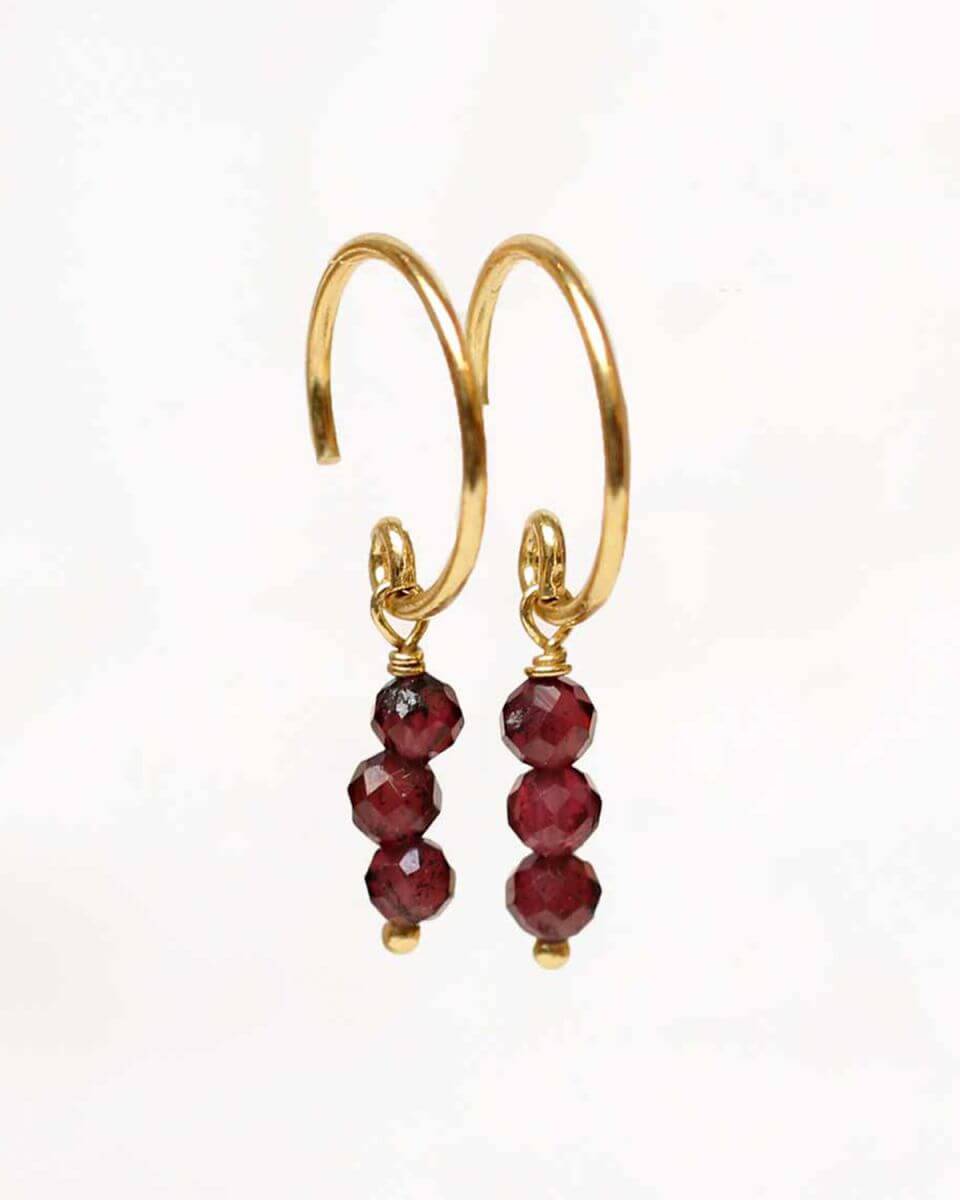 Mujajuma vergulde oorbellen kraaltjes 3mm earrings stick beads gem