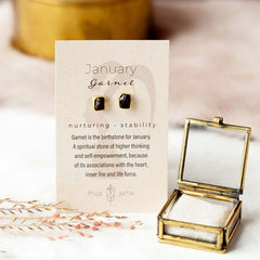 geboortesteen januari granaat oorbellen verguld gold plated birthstone earrings January garnet