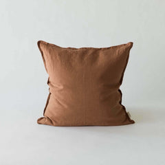 Linen cushion cover amber brown 50x50 cm Tell Me More linnen kussenhoes bruin