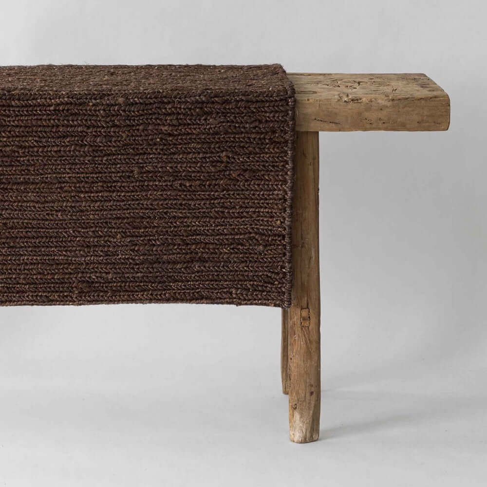 Tell Me More sumak hemp rug 60x90 cm dark brown handmade India durable hennep kleed donkerbruin grof geweven tapijt vloerkleed